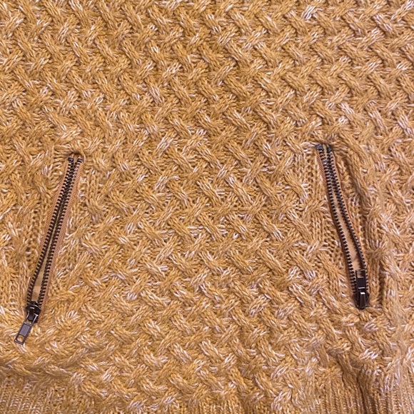 Hooked Up by IOT Mustard Knit Sweater - Picture 5 of 10